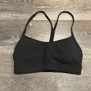 Lululemon Women's Flow Y Bra Sports Bra, Size 4, Black, Padding Included